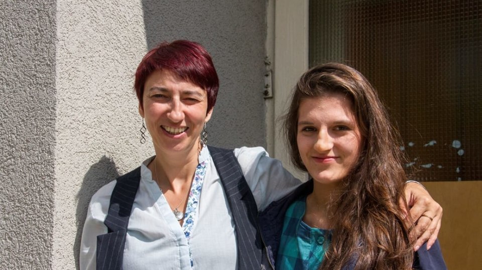 Johana si mohla vyzkoušet, jaké to je nosit nos Simony Babčákové